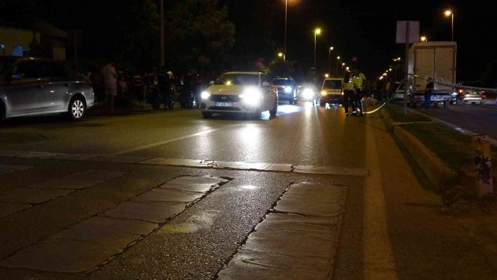 Antalya'da acı ölüm! Market dönüşü motosikletin çarptığı Ayşe Akkol olay yerinde can verdi