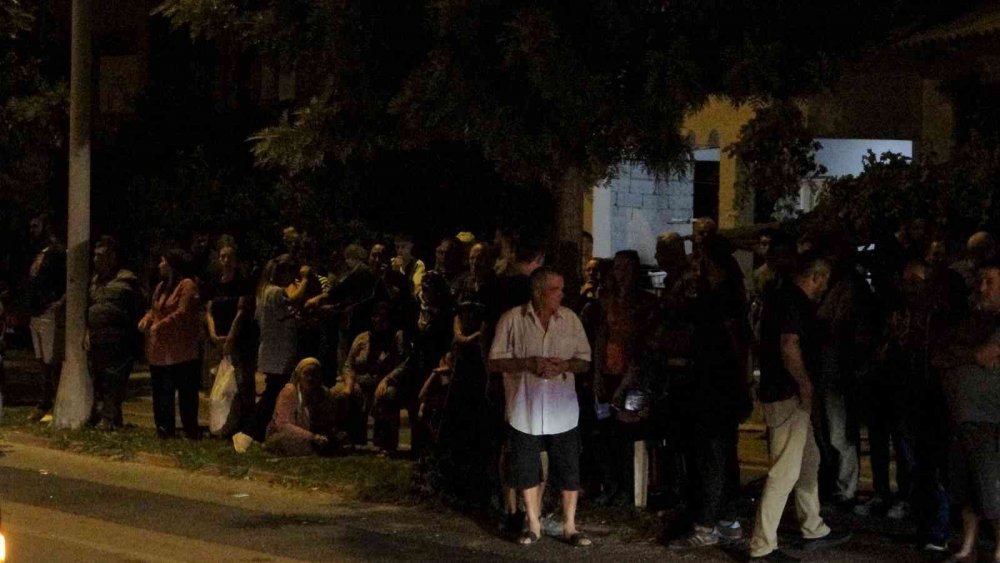 Antalya'da acı ölüm! Market dönüşü motosikletin çarptığı Ayşe Akkol olay yerinde can verdi