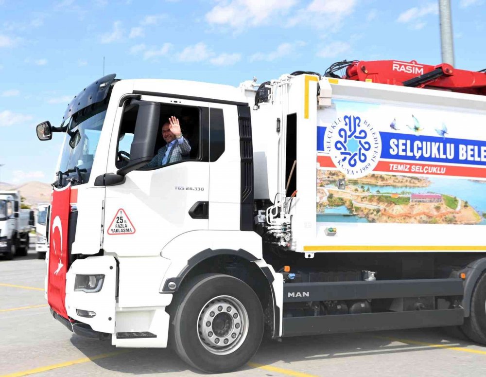 Konya haber! Selçuklu Belediyesi filosunu 94 yeni hizmet aracıyla güçlendirdi