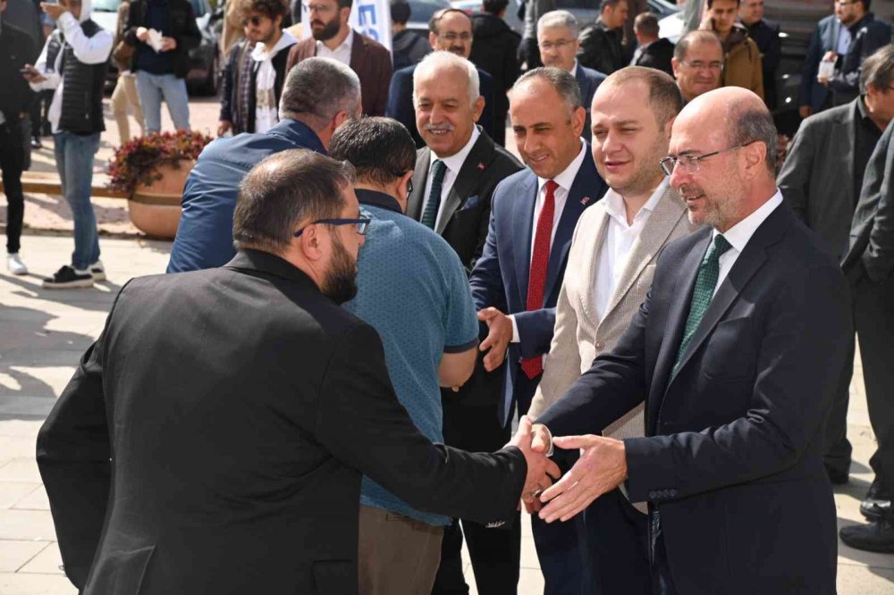 Başkan Pekyatırmacı: Selçuklu'da önceliğimiz eğitim ve gençlik..