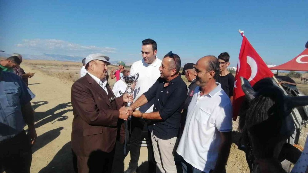 Rahvan atları yarıştı! Konya'dan Mehmet Kavun başaltında birinci oldu