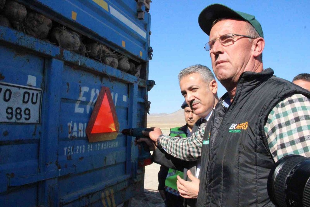 Karaman'da 2022-2023 yılı pancar alımı kurban ve dualarla başladı!