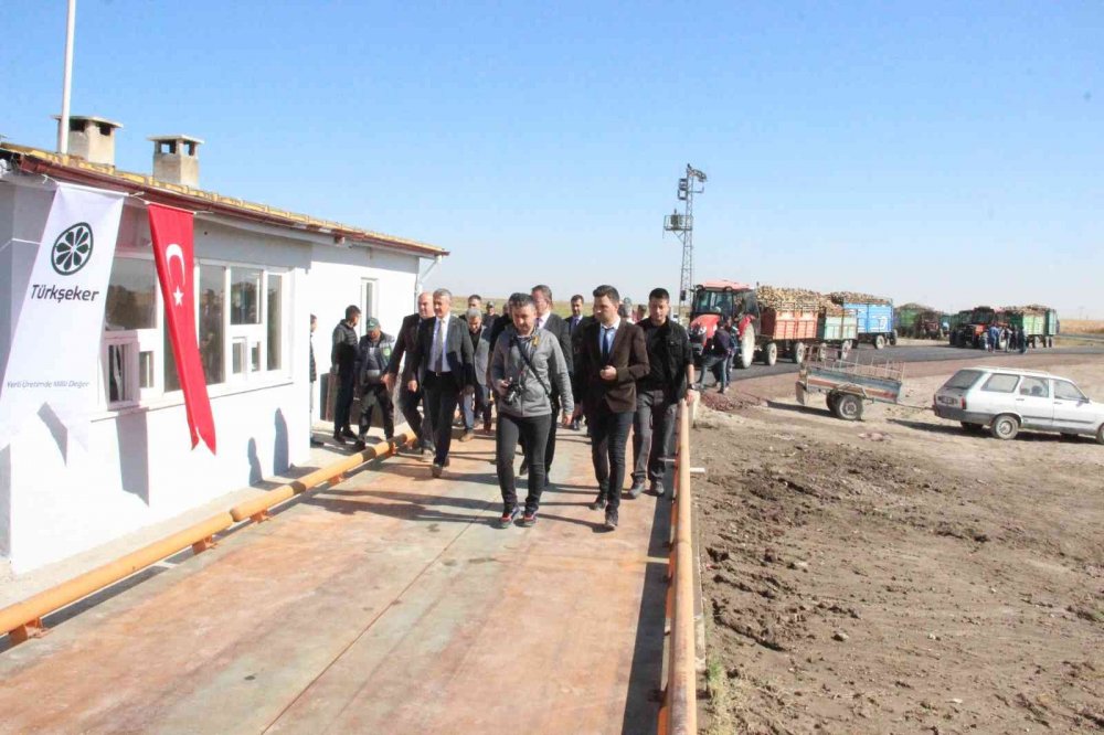 Karaman'da 2022-2023 yılı pancar alımı kurban ve dualarla başladı!