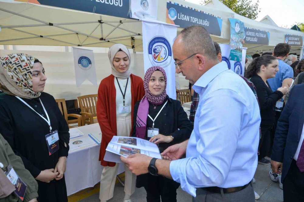 Konya haber! Başkan Kavuş NEÜ UNI101FEST'te gençlerle buluştu