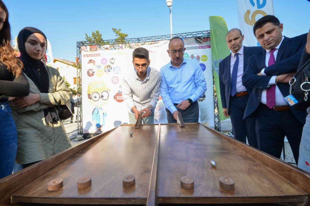 Konya haber! Başkan Kavuş NEÜ UNI101FEST'te gençlerle buluştu