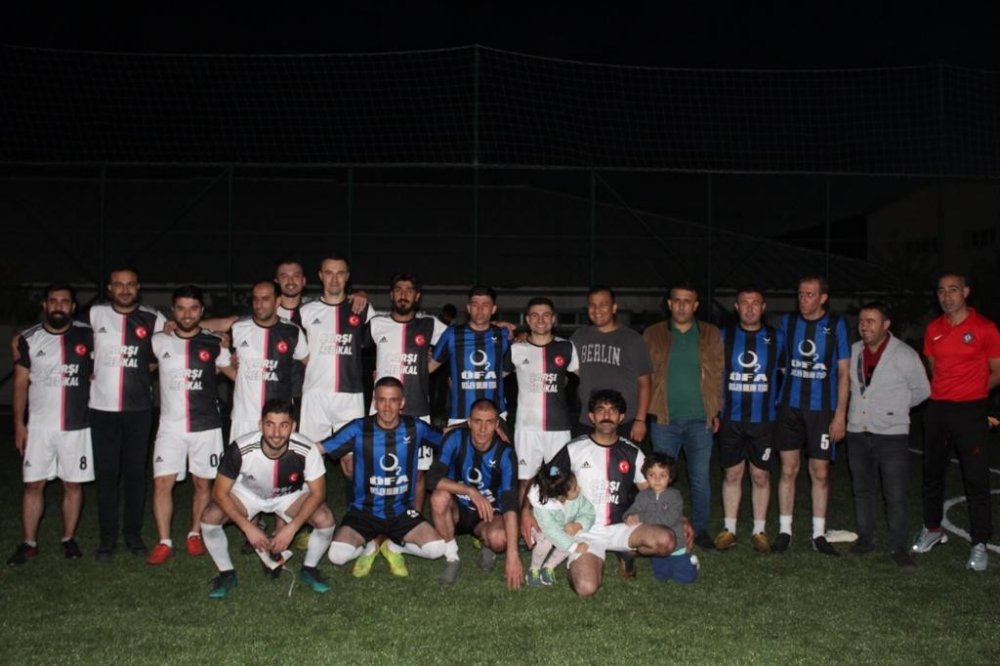 Konya'da öldürülen Dr. Ekrem Karakaya ve Van Gölü'nde boğulan hemşire Özgür Alioğlu anısına futbol turnuvası