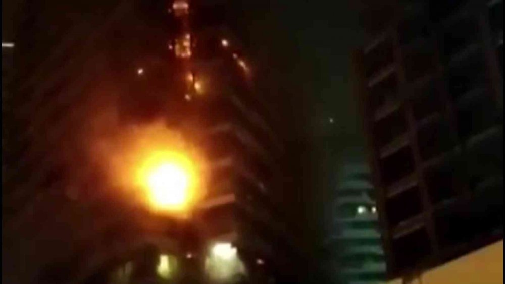 İstanbul'da 24 katlı rezidans yangınında son durum! Böyle görüntülendi