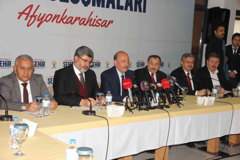 Çalışma Bakanı Bilgin'den EYT açıklaması! Önümüzde tek bir model var!