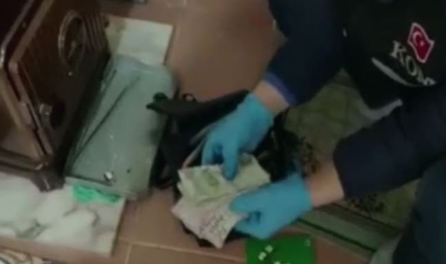 Afyon merkezli Konya dahil 5 ilde FETÖ operasyonu! Yarım milyona yakın para ve altın ele geçirildi! 22 gözaltı
