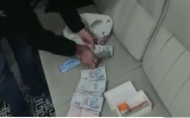 Afyon merkezli Konya dahil 5 ilde FETÖ operasyonu! Yarım milyona yakın para ve altın ele geçirildi! 22 gözaltı