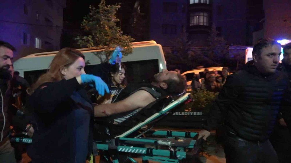 Öğlen tartıştığı şahıslar akşam parkta saldırdı! Baba ve 2 oğlu bıçaklayıp kaçtılar