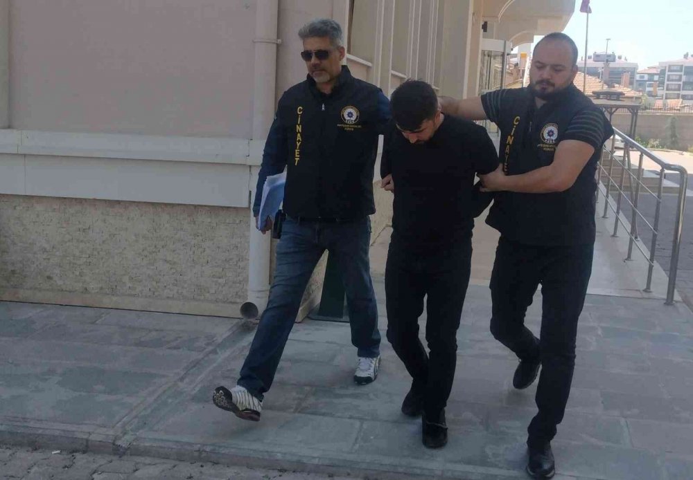 Konya'da ’fatura’ kavgasında kiracısı Mevlüt Kapan'ı öldürmüştü! Katil zanlısı ev sahibi hakim karşısında