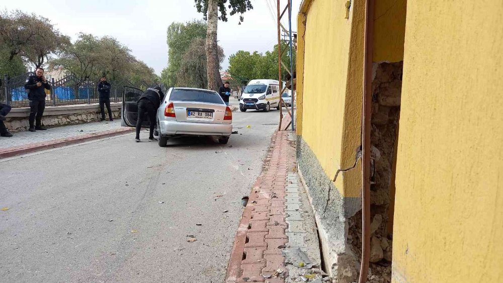 Konya'da yürek yakan kaza! Otomobilin çarptığı 74 yaşındaki Hacer Mukaddes Yanılmazer hayatını kaybetti