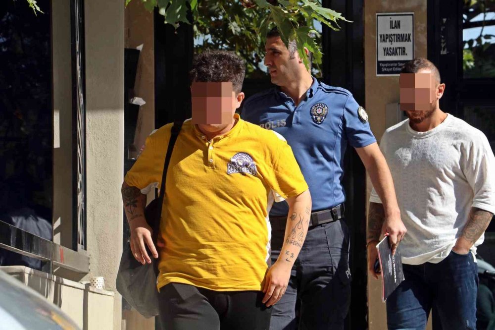 Antalya'da 17 yaşındaki lise öğrencisi öğretmeninin evinde ölü bulundu