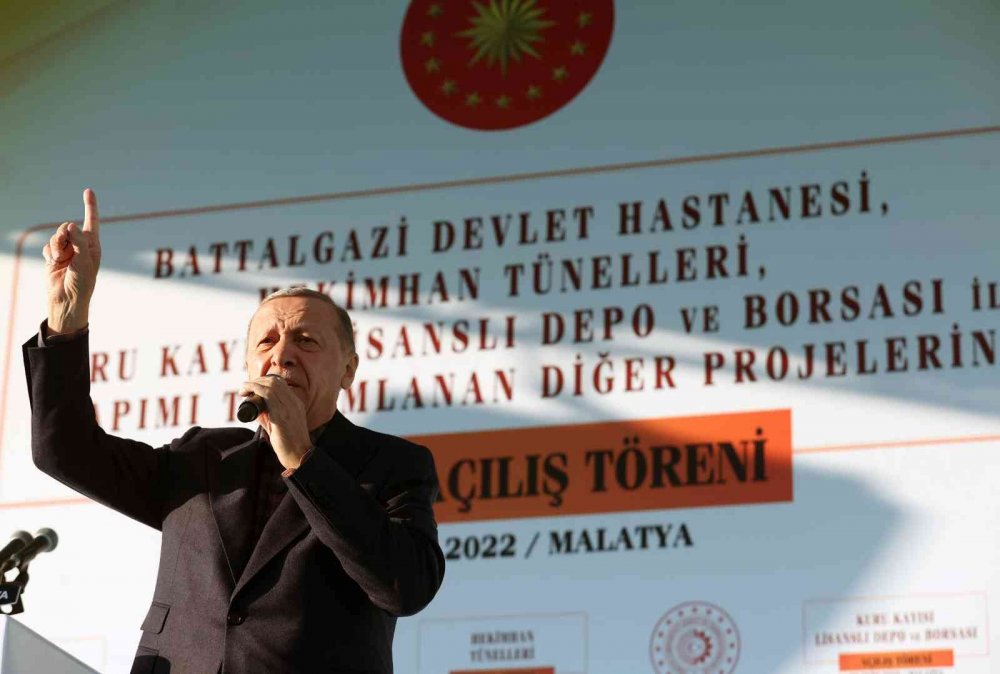 Cumhurbaşkanı Erdoğan’dan Kılıçdaroğlu’na başörtüsü için çağrı: Hadi sıkıysa gel bu işi referanduma götürelim!