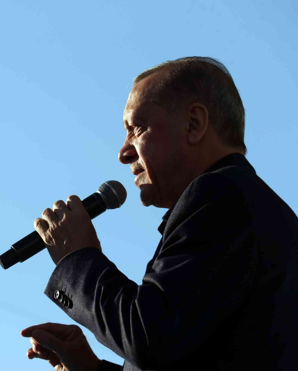 Cumhurbaşkanı Erdoğan’dan Kılıçdaroğlu’na başörtüsü için çağrı: Hadi sıkıysa gel bu işi referanduma götürelim!