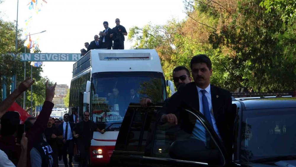 Cumhurbaşkanı Erdoğan Diyarbakır'da gençlerle 'İlk Oyum Erdoğan'a, İlk Oyum AK Parti'ye' programında buluştu