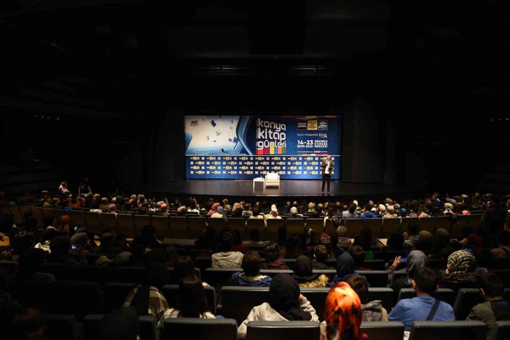 Anadolu'nun en büyük kitap etkinliği Konya Kitap Günleri coşkulu geçti! Bu yıl da yüz binlerce ziyaretçi