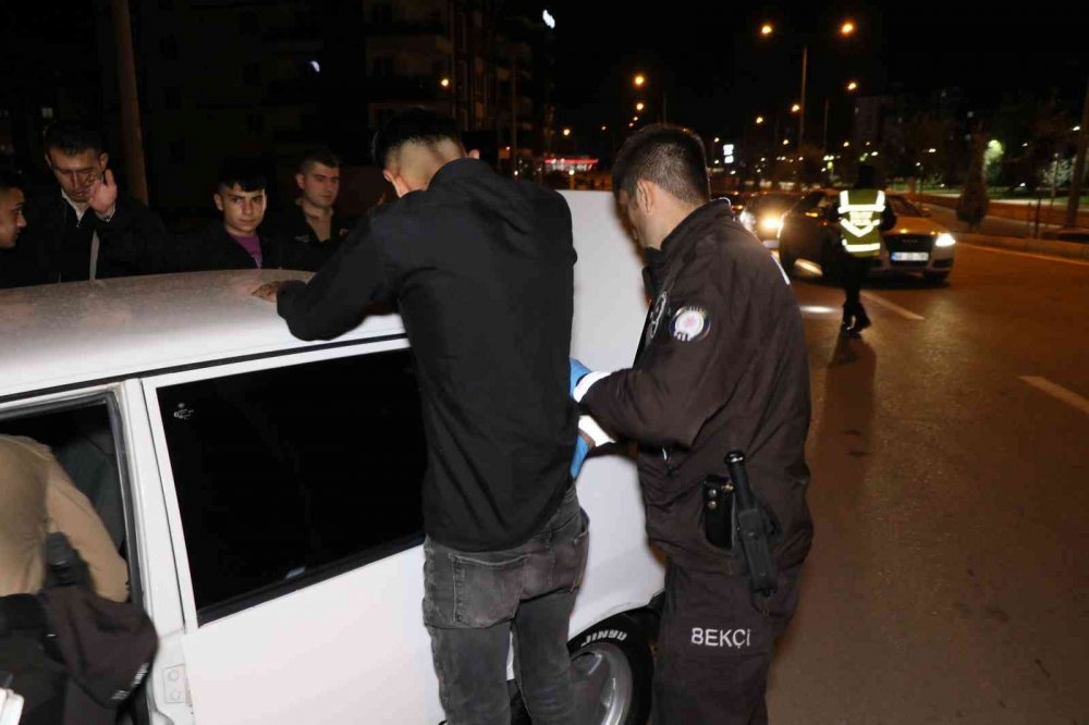 Aksaray’da  7 farklı noktada uygulama! Yakalanan 26 zanlıdan 9’u tutuklandı