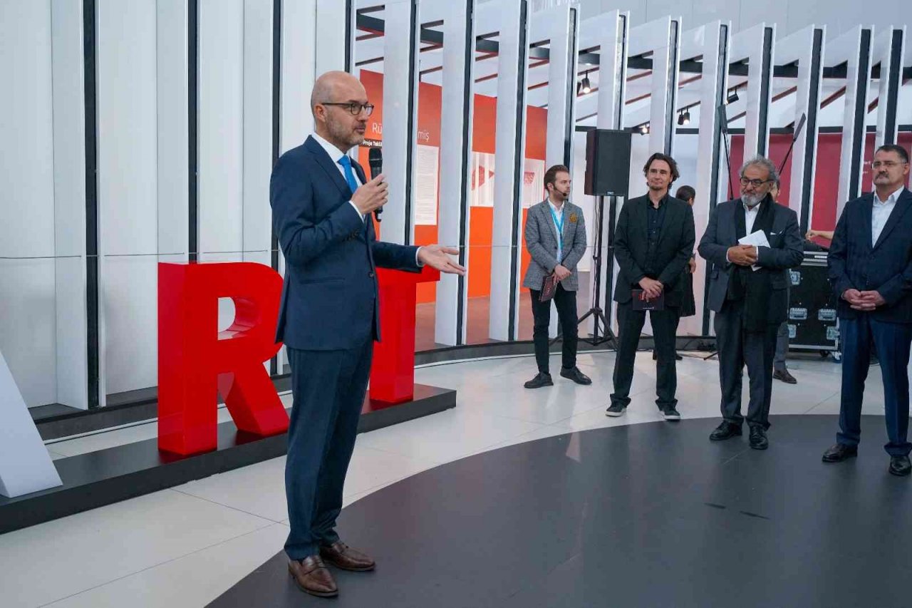 İstanbul Havalimanı’nda ’Viyadük Altındaki Rüyalar’ sergisi