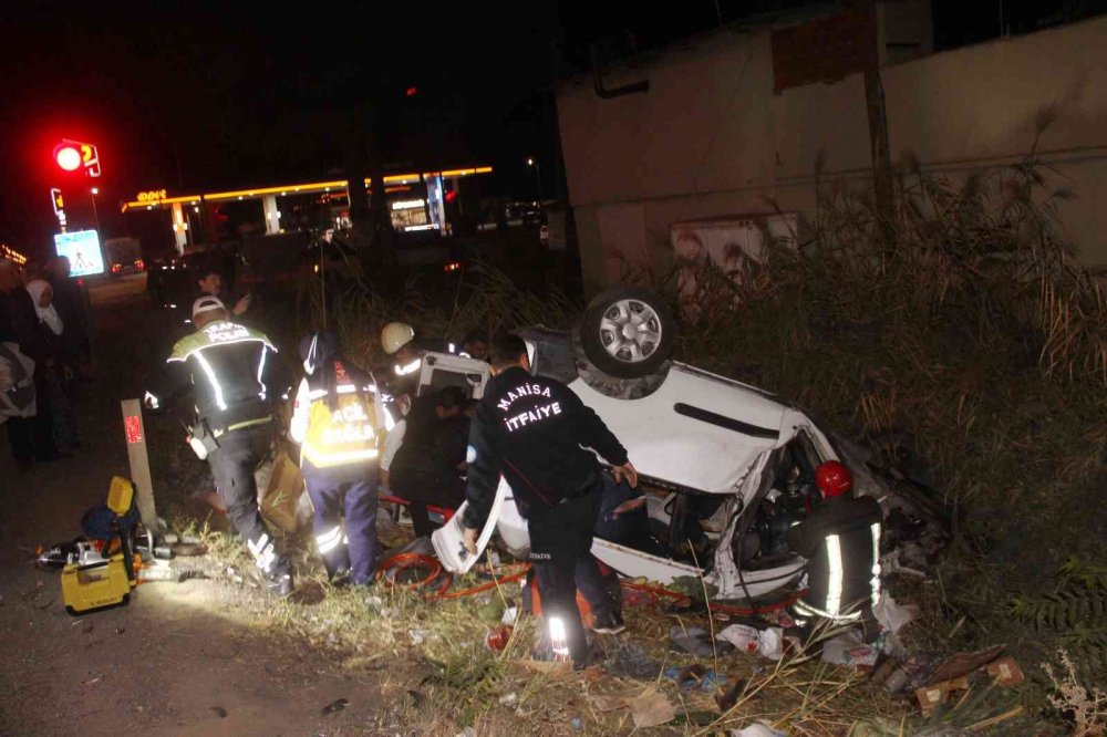 Kamyona çarpan araç takla atarak şarampole devrildi! İbrahim ve Hatice Tümer ağır yaralı