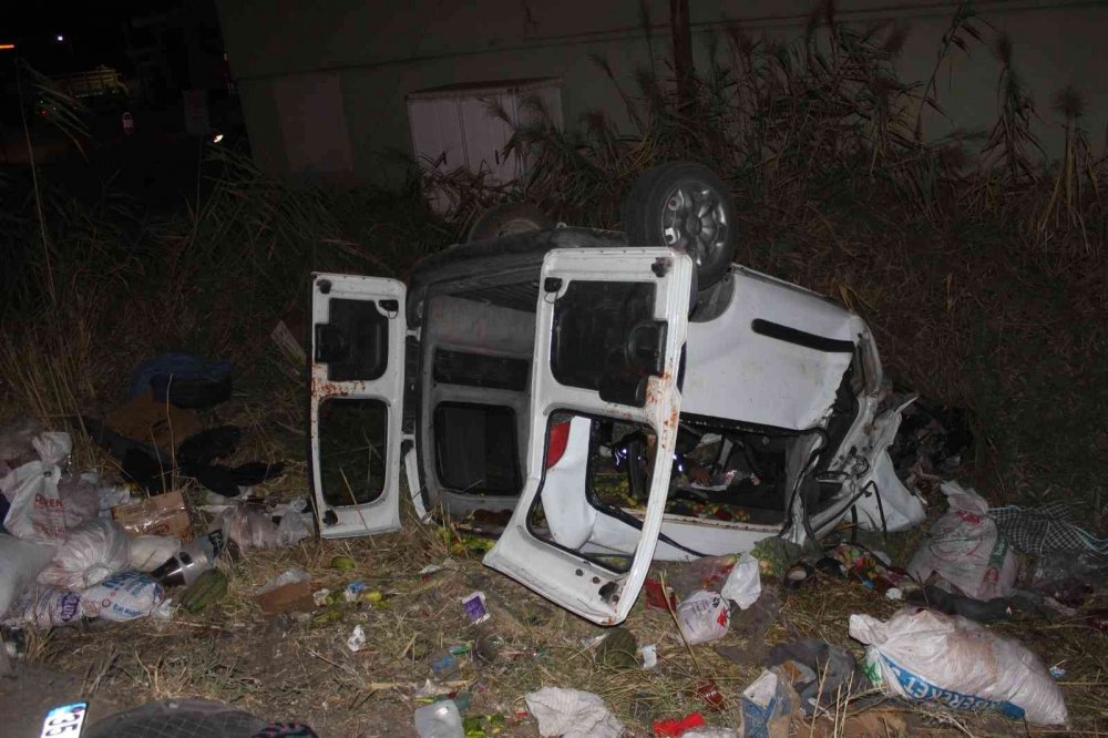 Kamyona çarpan araç takla atarak şarampole devrildi! İbrahim ve Hatice Tümer ağır yaralı