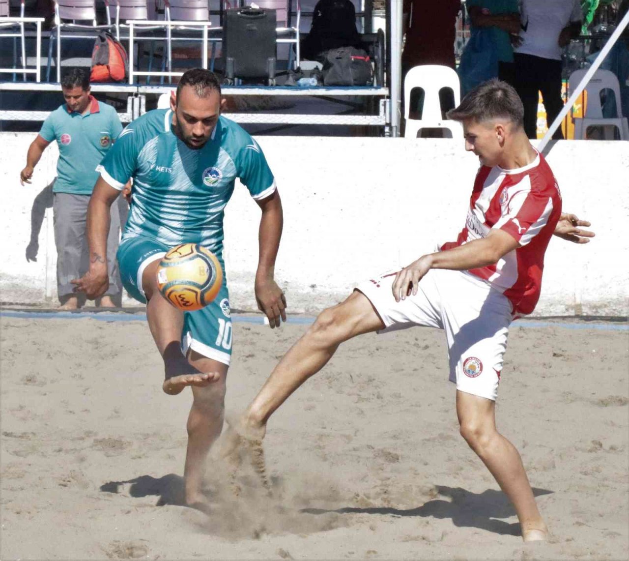 Plaj Futbolu Ligi Süper Finaller Alanya’da başladı