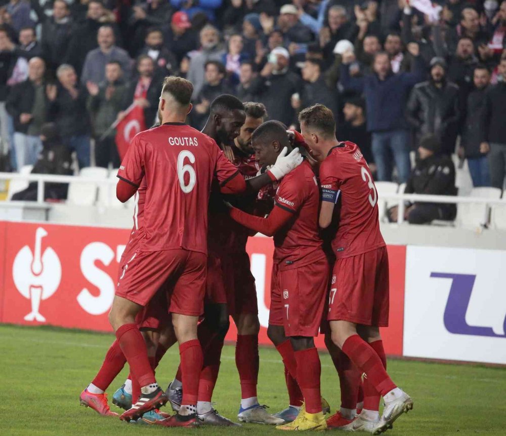 Max Gradel CFR Cluj’a atığı golle sezonda 4 yaptı