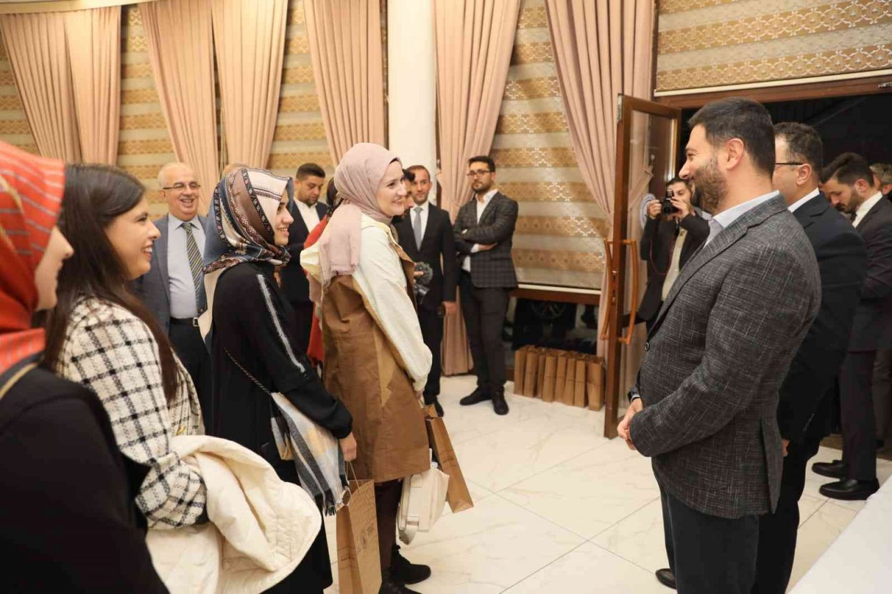 Başkan Öztekin, yeni atanan öğretmenlerle buluştu