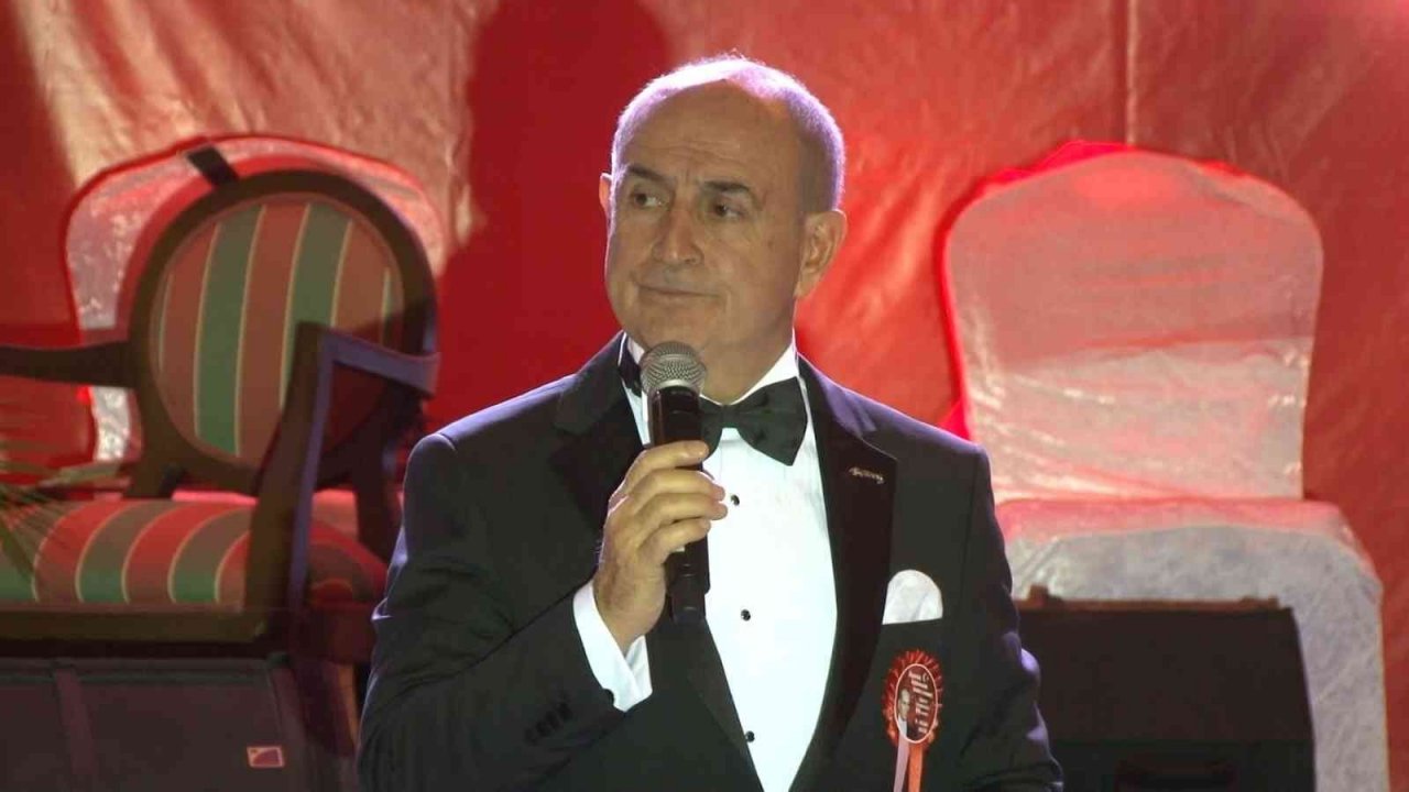 Büyükçekmece’de Cumhuriyetin ilanının 99’uncu yıl dönümünde "Cumhuriyet ve Atatürk" konulu söyleşi düzenlendi