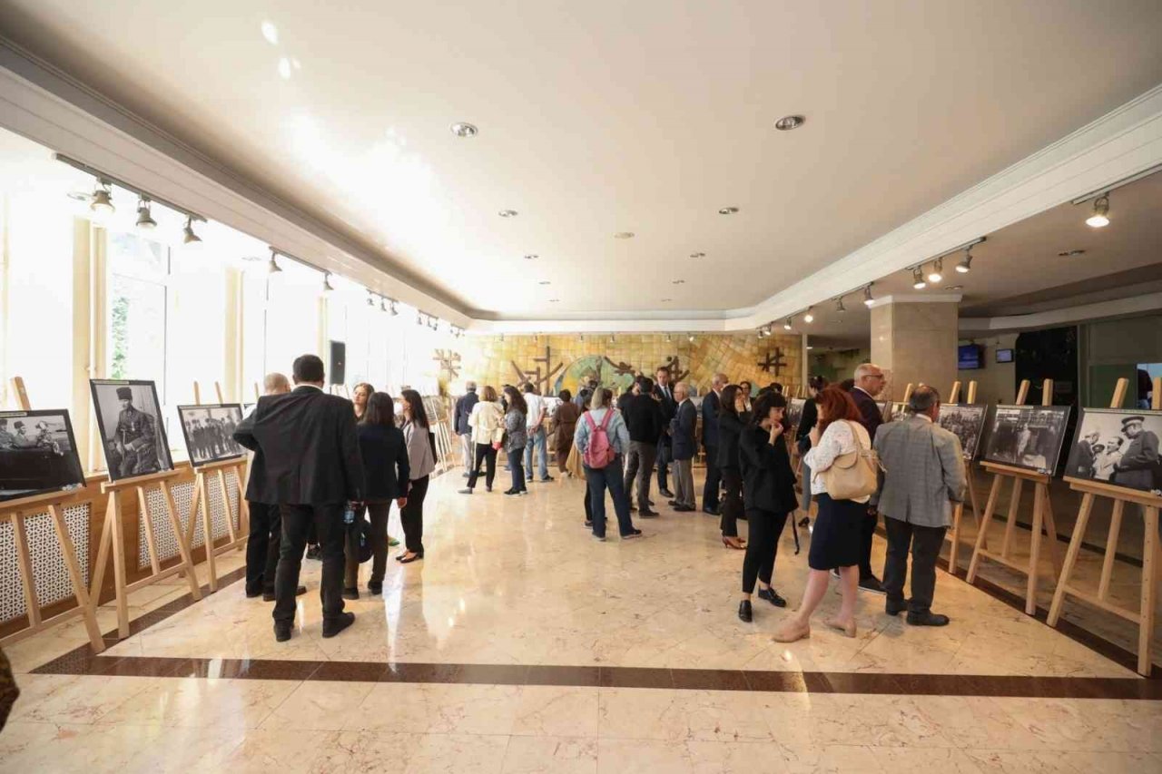 Dokuz Eylül’de fotoğraflarla ‘Atatürk’ün İzmir Günleri’