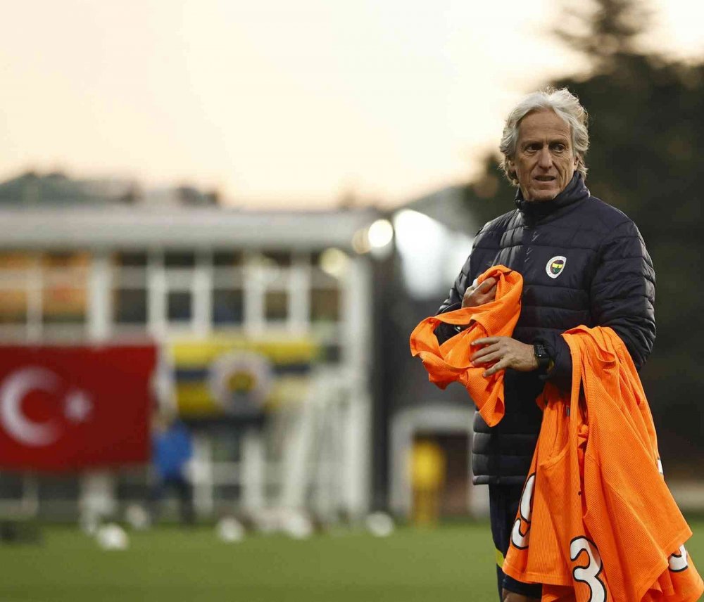 Fenerbahçe'de İstanbulspor maçı hazırlıkları tamam! Maç saat kaçta?