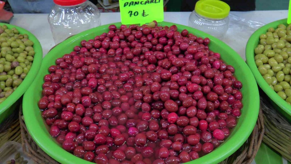 Kayseri'de 60 ilden 100'ü aşkın firmanın katıldığı Yöresel Ürünler Günleri'ne yoğun ilgi!