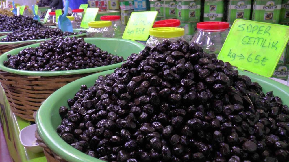 Kayseri'de 60 ilden 100'ü aşkın firmanın katıldığı Yöresel Ürünler Günleri'ne yoğun ilgi!