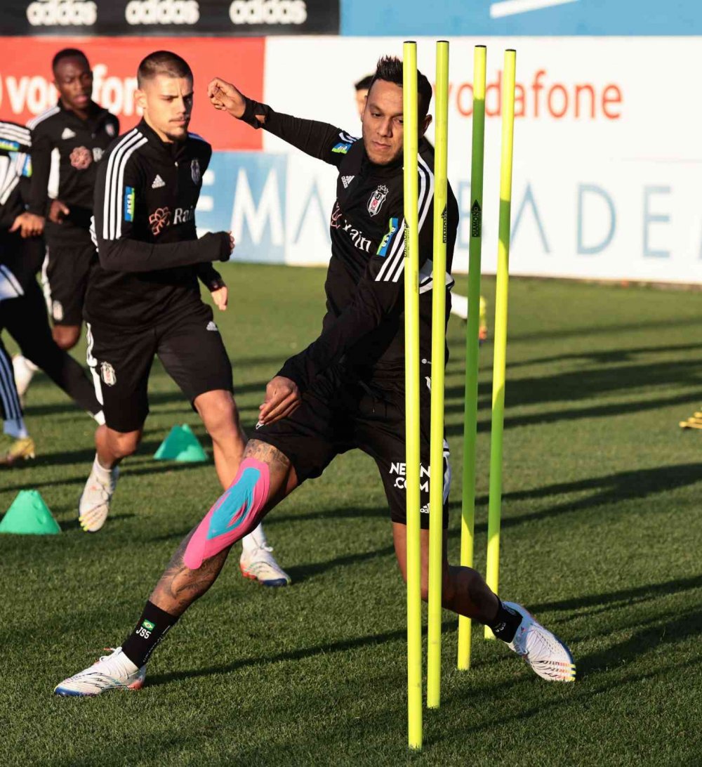 Şenol Güneş'in Beşiktaş mesaisi böyle başladı