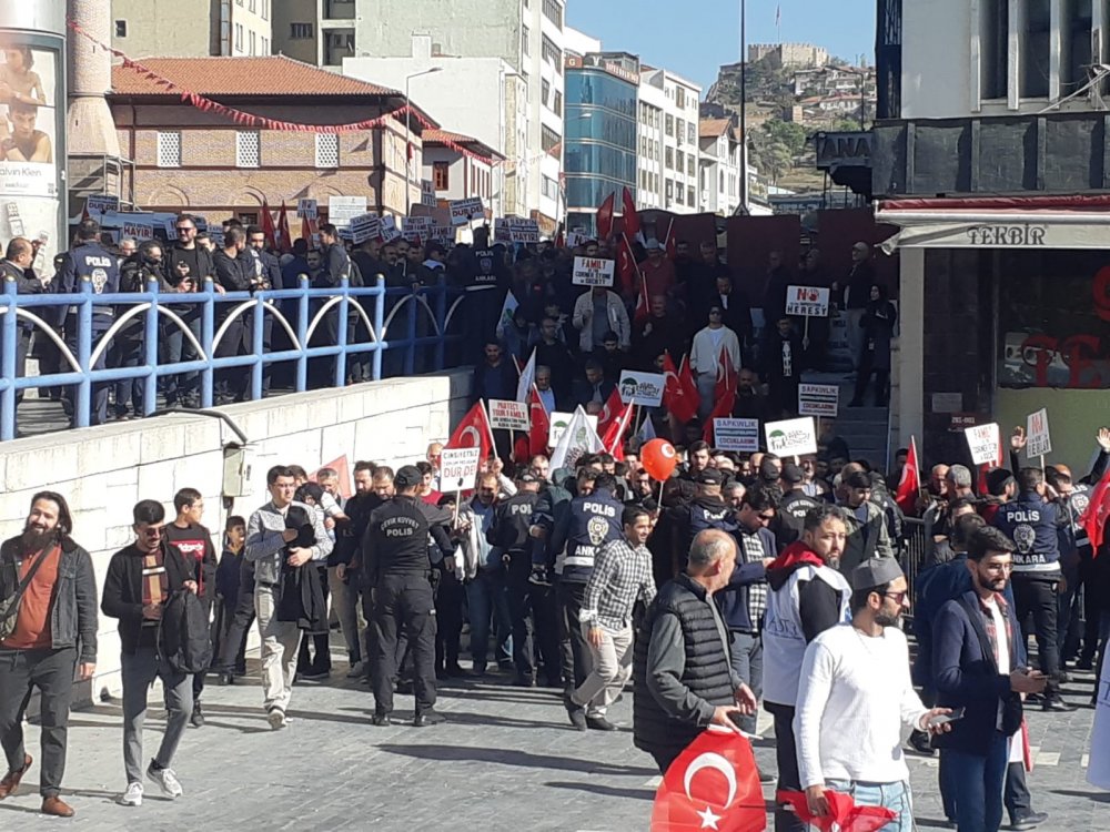 Ankara'da Büyük Aile Yürüyüşü! LGBT ve cinsiyetsiz toplum sapkınlığına meydan okudular