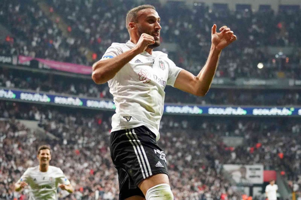 Beşiktaş Ümraniyespor maçına Cenk Tosun damga vurdu