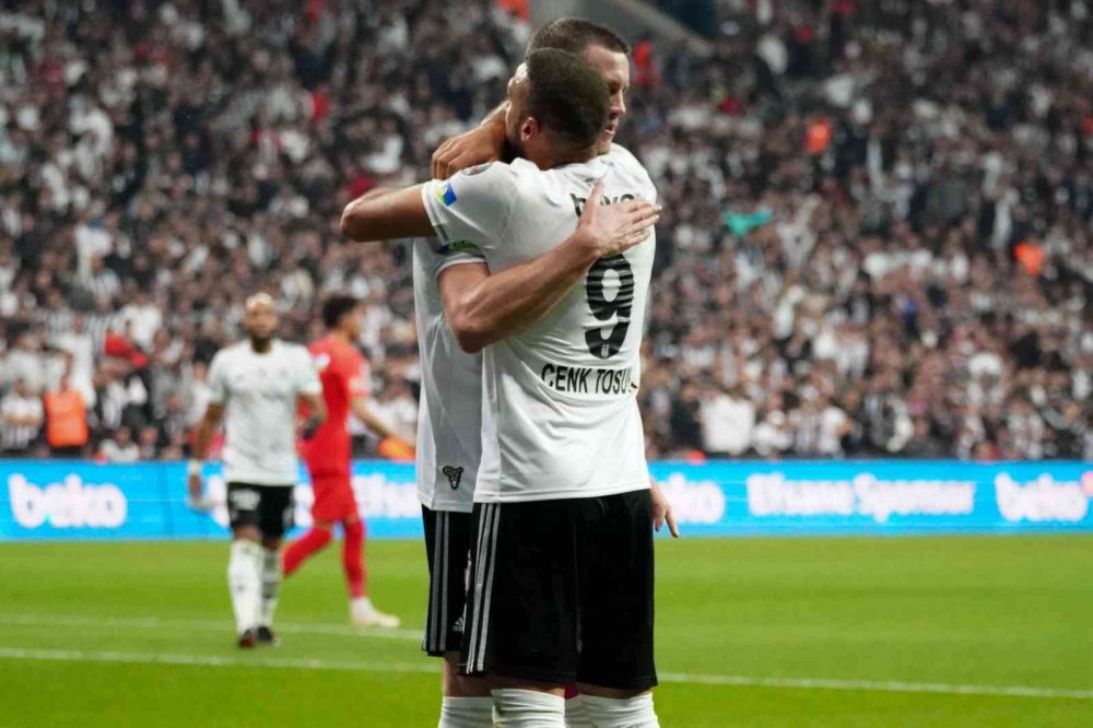 Beşiktaş Ümraniyespor'u farklı mağlup etti