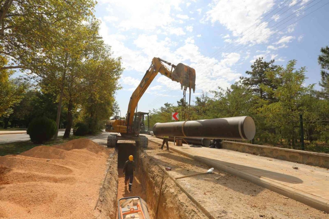 Başkan seçim öncesi söz vermişti, kent şantiye alanına döndü