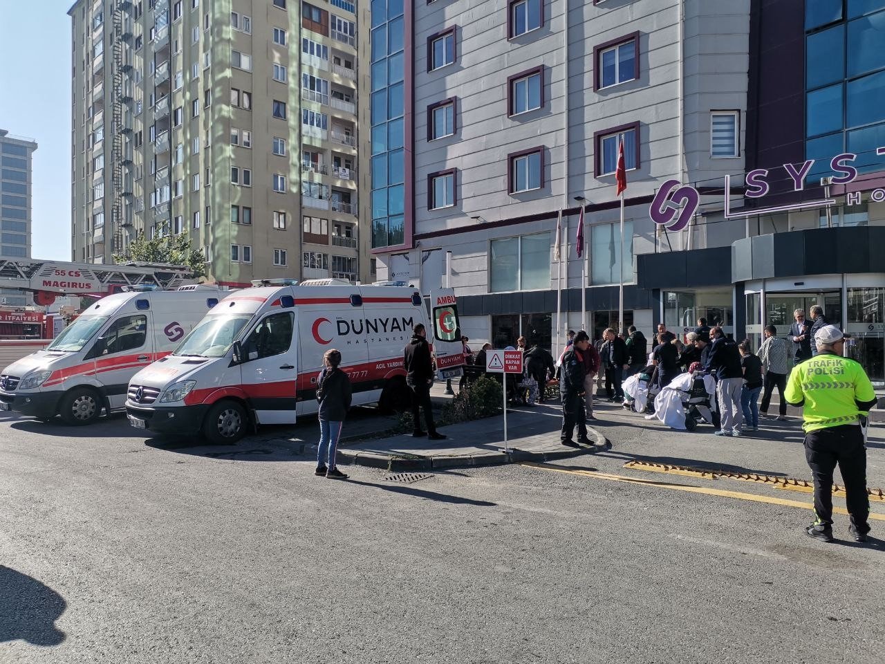 Hastanede yangın çıktı, hastalar tahliye edildi