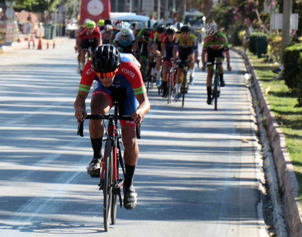 Türkiye Bisiklet Federasyonu Başkanı Müftüoğlu: Konya'da ülkemizi madalyaya götürecek bir tesisimiz var