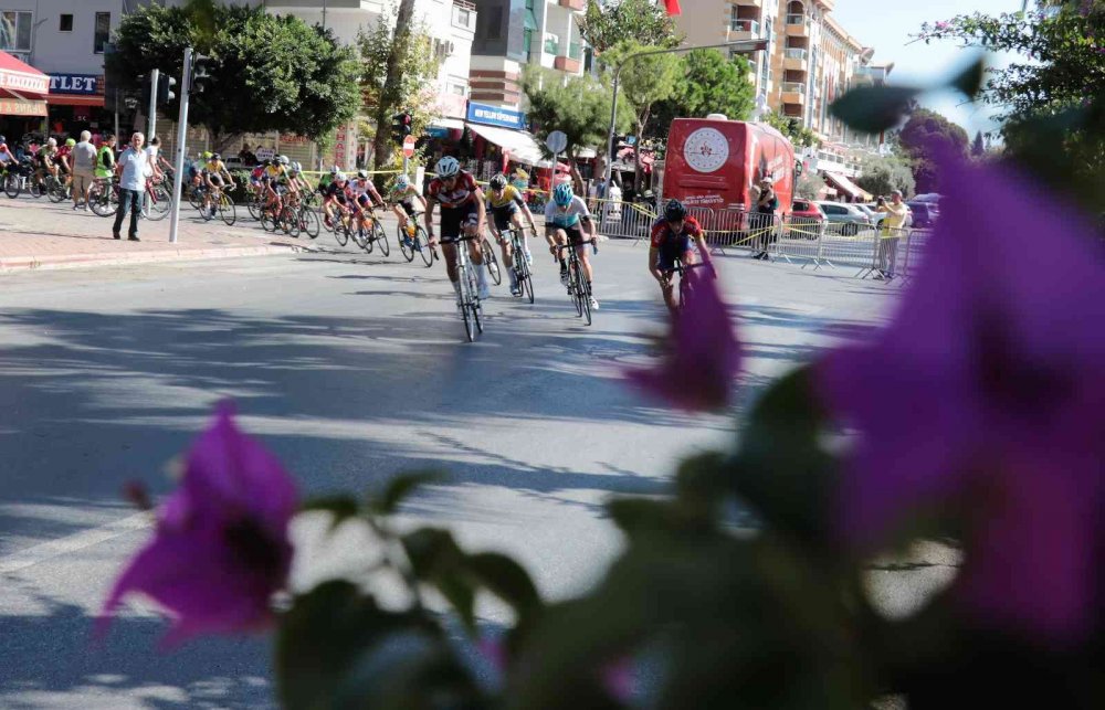 Türkiye Bisiklet Federasyonu Başkanı Müftüoğlu: Konya'da ülkemizi madalyaya götürecek bir tesisimiz var