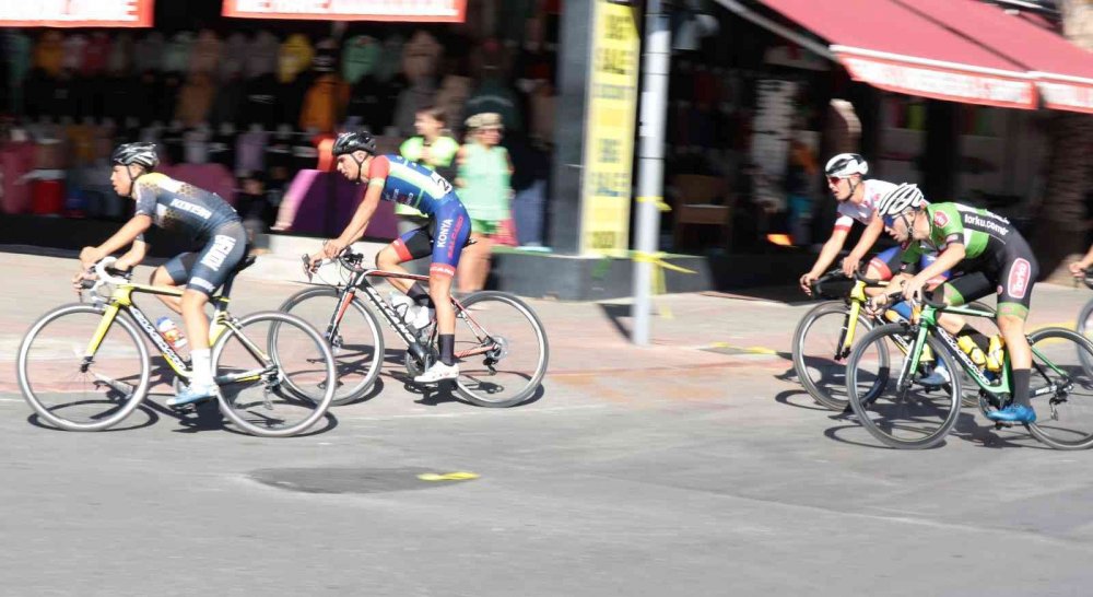 Türkiye Bisiklet Federasyonu Başkanı Müftüoğlu: Konya'da ülkemizi madalyaya götürecek bir tesisimiz var