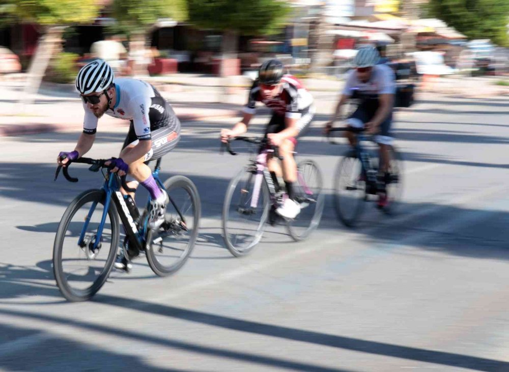Türkiye Bisiklet Federasyonu Başkanı Müftüoğlu: Konya'da ülkemizi madalyaya götürecek bir tesisimiz var