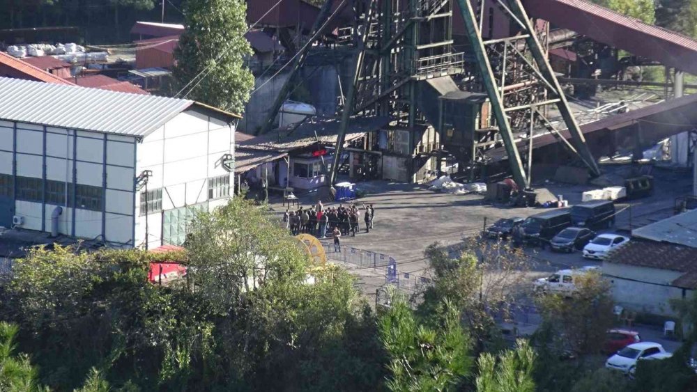 Bartın Amasra'da patlama yaşanan maden ocağında 7 bilirkişi ve 6 Cumhuriyet Savcısı yeniden incelemede bulundu