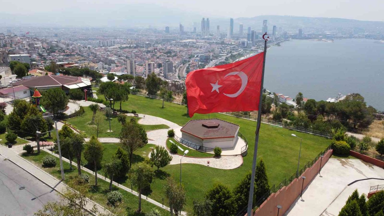 Başkan Sandal: "Bayraklı, 10 yıl içinde İzmir’in göz bebeği olacak"