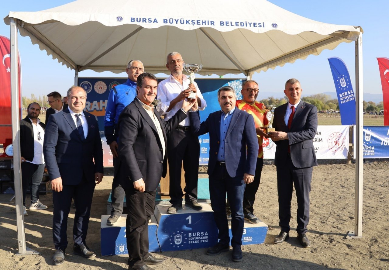 Rahvan atları şampiyonluğa koştu