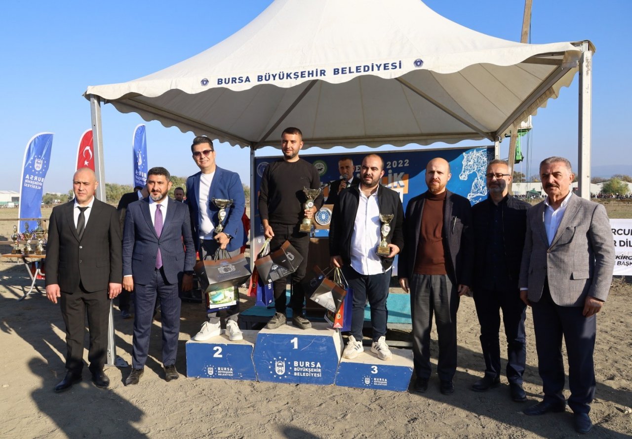 Rahvan atları şampiyonluğa koştu