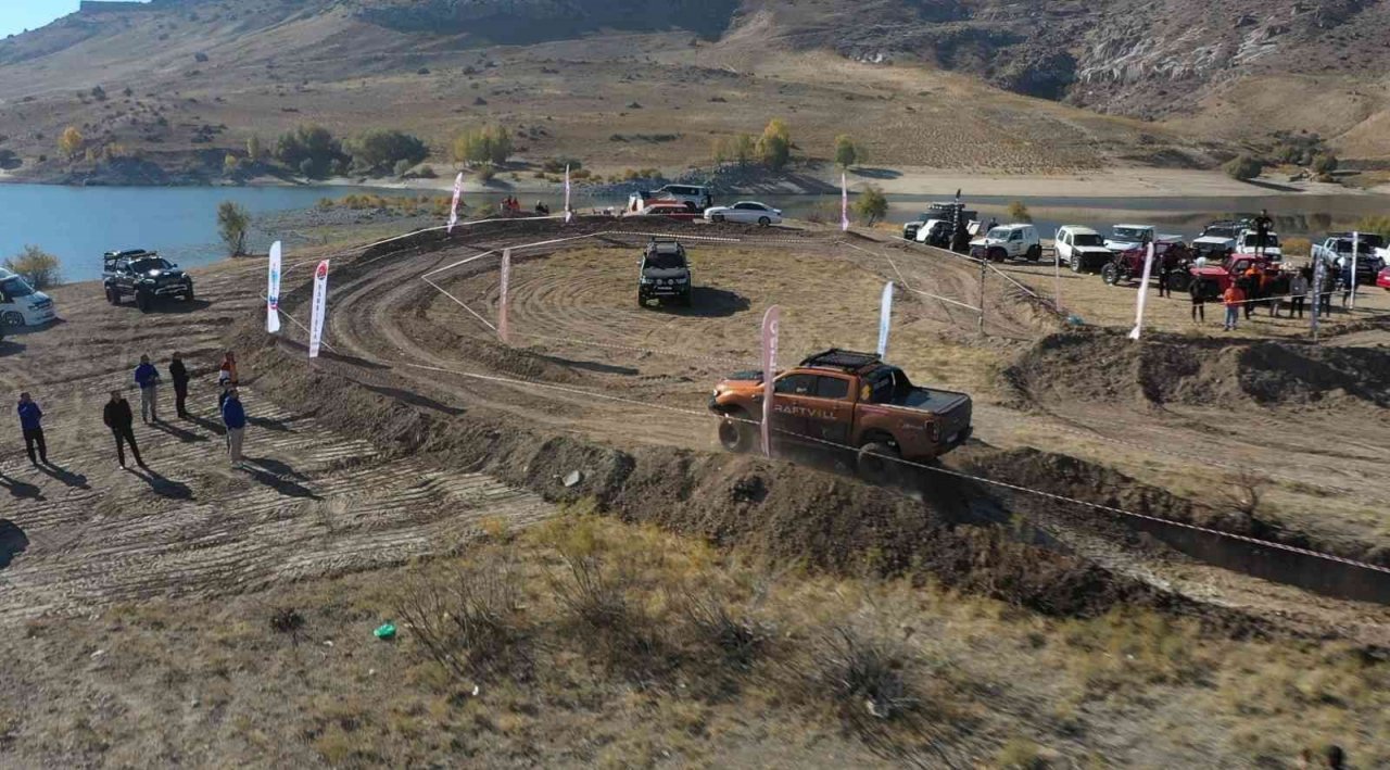 Büyükşehir’in off-road festivaline 60 ilden 250 araç katıldı