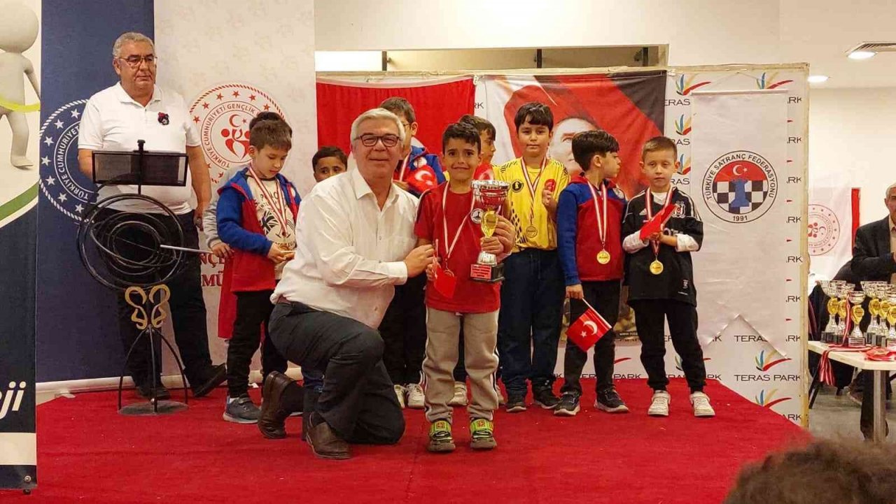 456 sporcunun ter döktüğü turnuvanın kazananları belli oldu